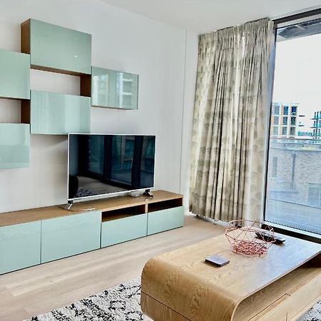 Luxury 2 Bedroom 2 Bathroom Apartment - London City Airport Eksteriør bilde