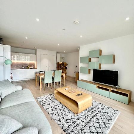 Luxury 2 Bedroom 2 Bathroom Apartment - London City Airport Eksteriør bilde