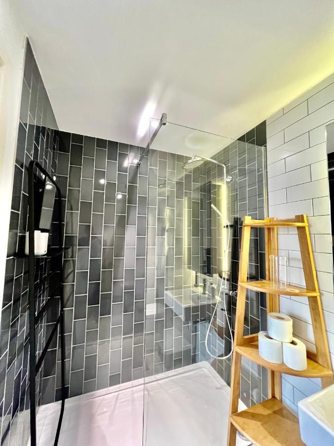 Luxury 2 Bedroom 2 Bathroom Apartment - London City Airport Eksteriør bilde