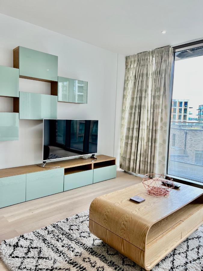 Luxury 2 Bedroom 2 Bathroom Apartment - London City Airport Eksteriør bilde