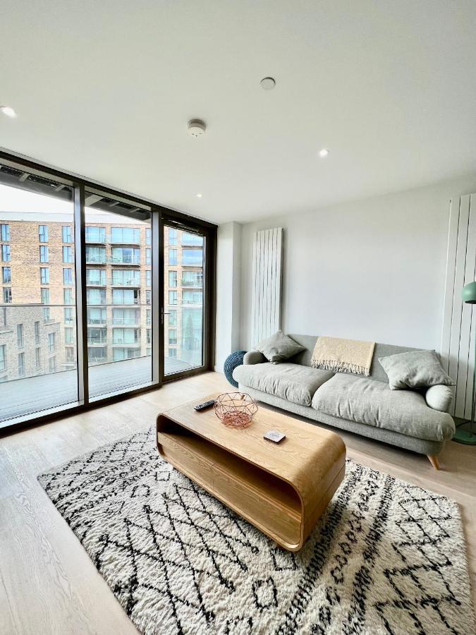 Luxury 2 Bedroom 2 Bathroom Apartment - London City Airport Eksteriør bilde